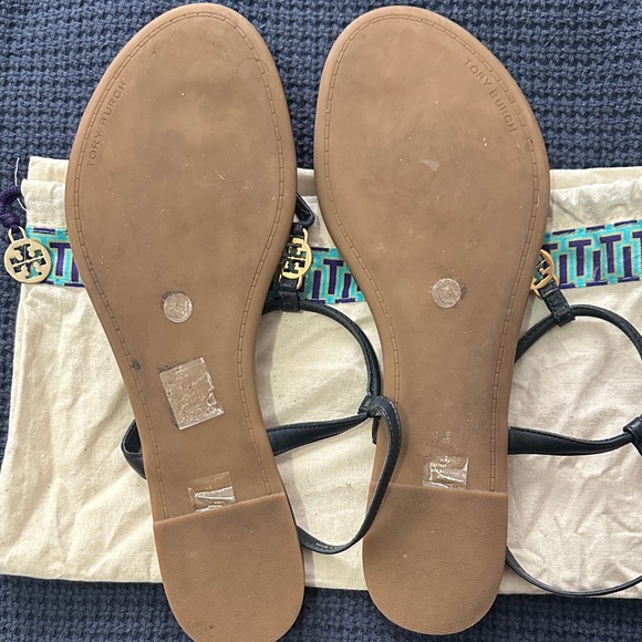 Tory Burch Navy and Gold Sandals - Picture 4 of 5